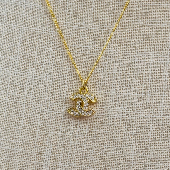 Fashion Jewelry Gold Plated Crystal Necklace - Picture 1 of 9